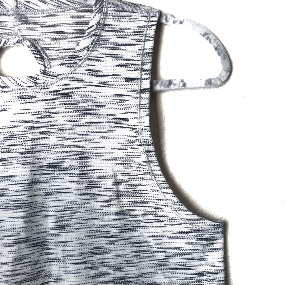 Lululemon Fast As Light Tank Tiger Space Dye 4 - Picture 6 of 15
